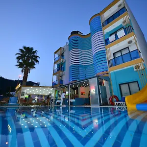 Otel Yade Luxe, İçmeler